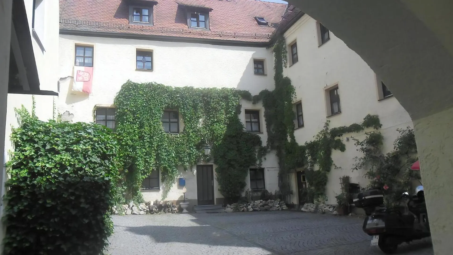 Apartment Schloss Weichs Zu Regensburg