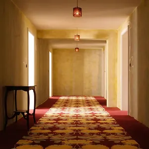 Hotel Lux, Ratisbona